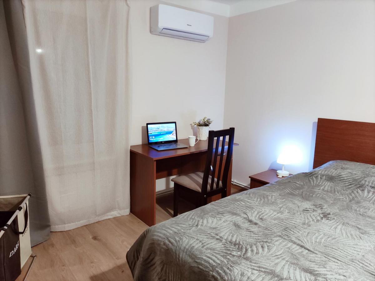 Renovated 1 Bedroom With King Size Bed In Kentron Yerevan Exterior photo